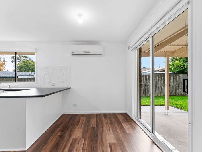 Newly Renovated Bright and Spacious 6