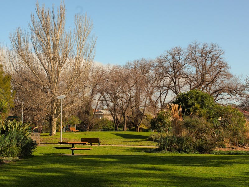 Magnificently Positioned in “Ardrie Park 14