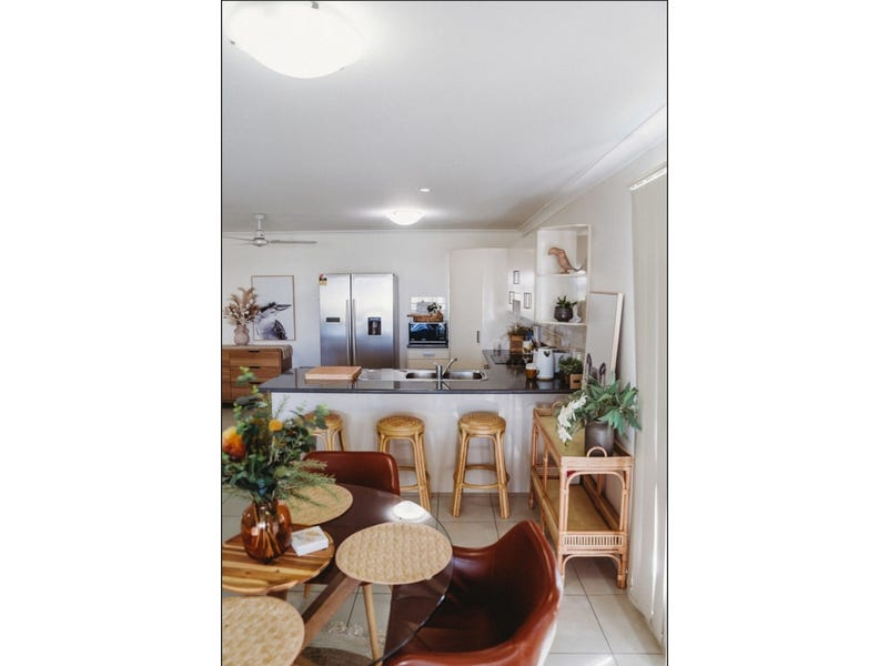 UNDER OFFER   A 16