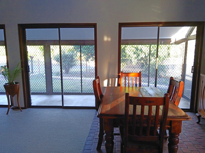 Space, Comfort and Location 9