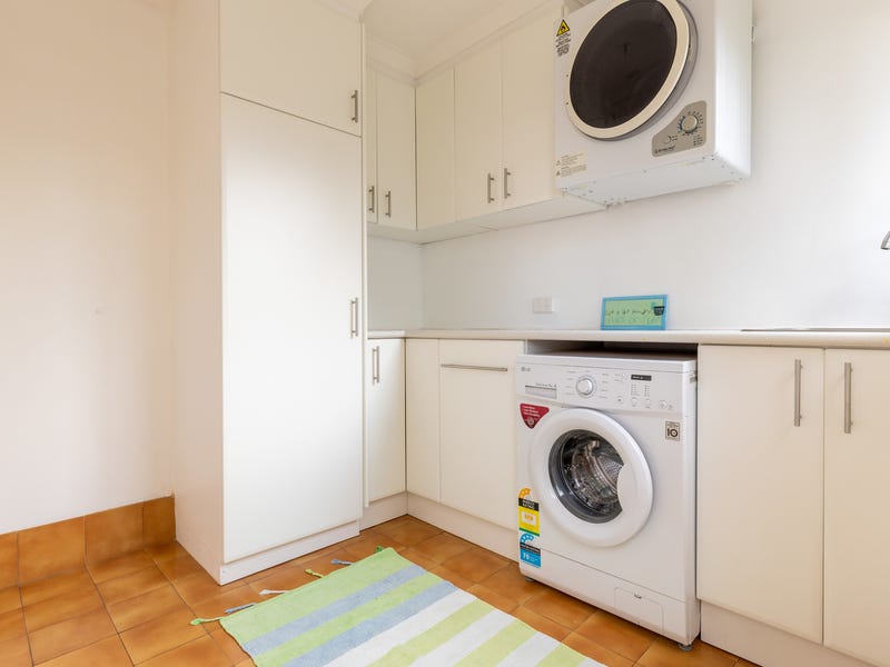 Great Family Living In A 19