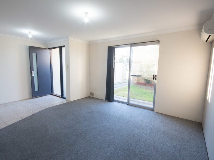 Townhouse For Sale In East 3
