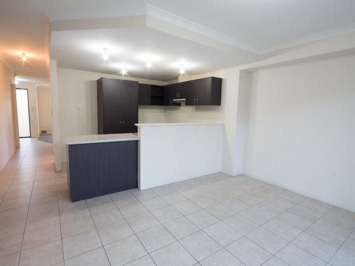 Townhouse For Sale In East 4