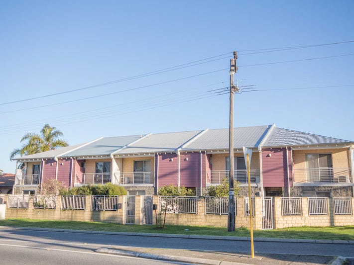 Townhouse For Sale In East 21