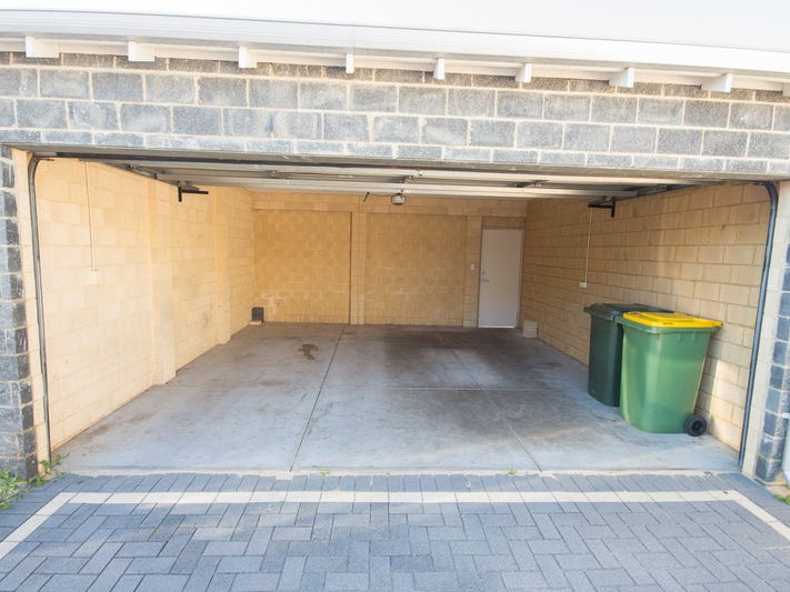 Townhouse For Sale In East 22