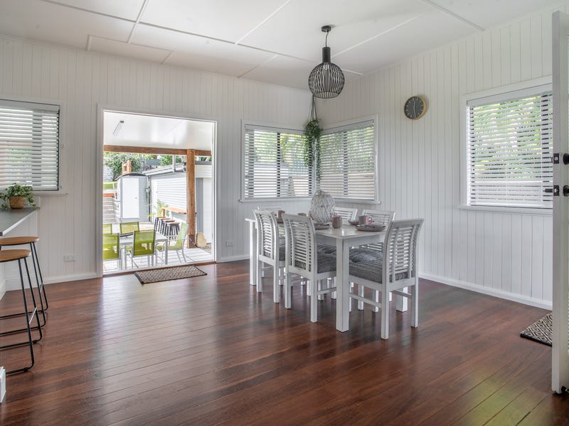 COMPLETELY RENOVATED IN CBD 13
