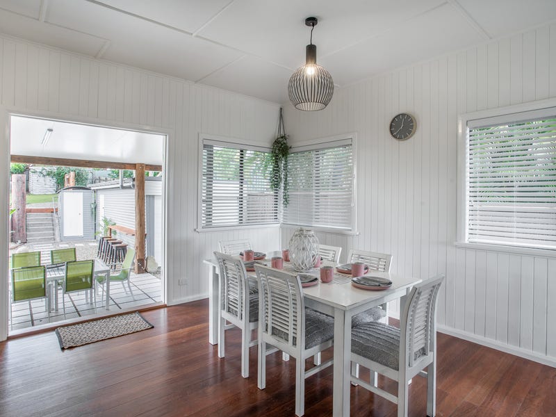 COMPLETELY RENOVATED IN CBD 14