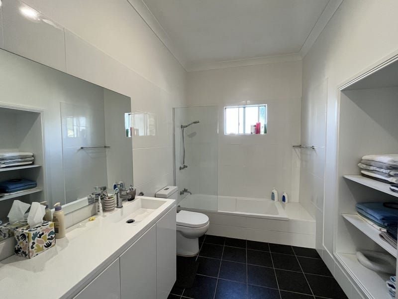 Peaceful Tabrett Street Home 2