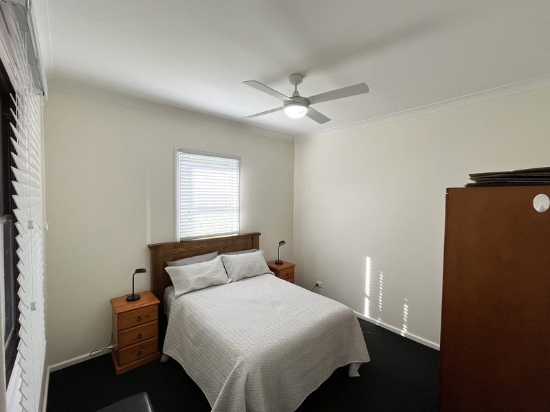 Peaceful Tabrett Street Home 8