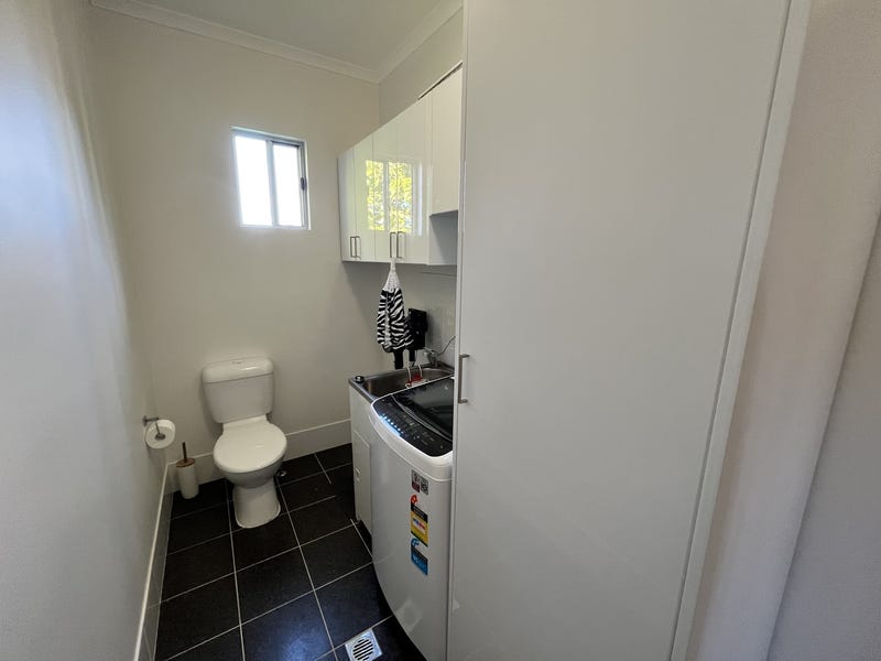 Peaceful Tabrett Street Home 11
