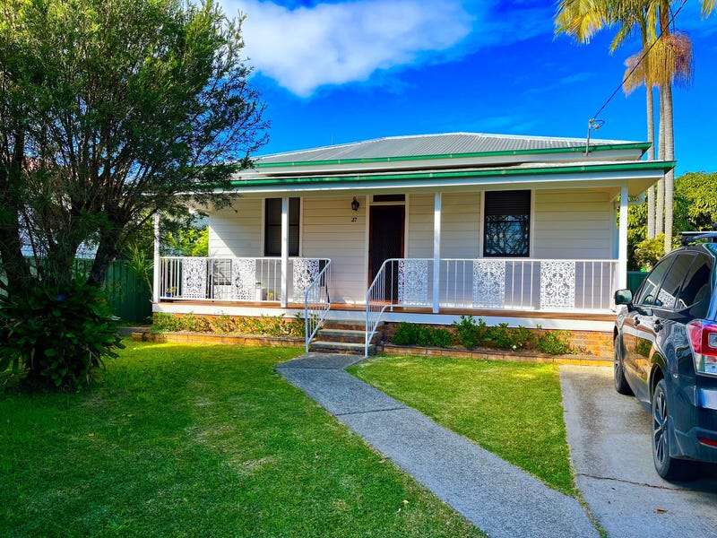 Peaceful Tabrett Street Home 13