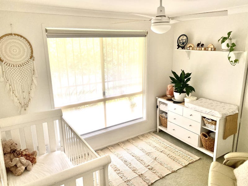 Beautiful home in quiet cul 18