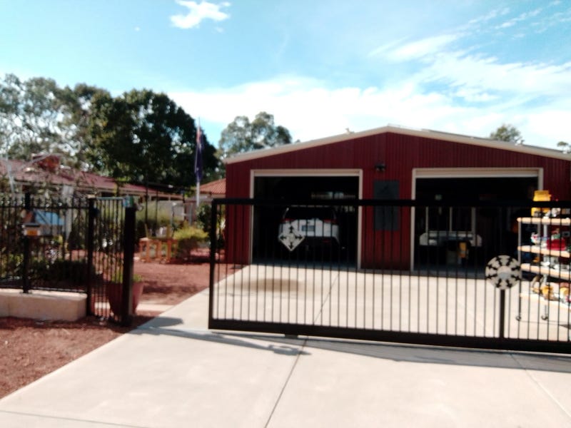 UNIQUE 3 BED HOME ON 2