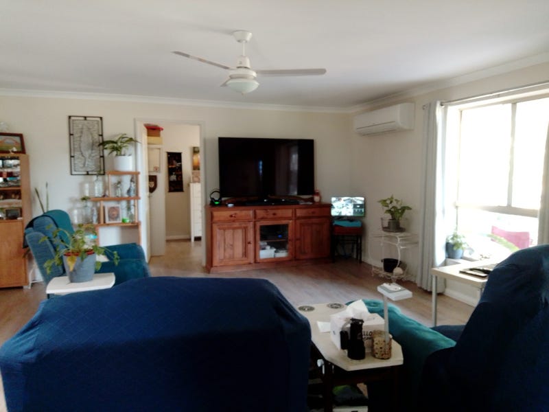 UNIQUE 3 BED HOME ON 9