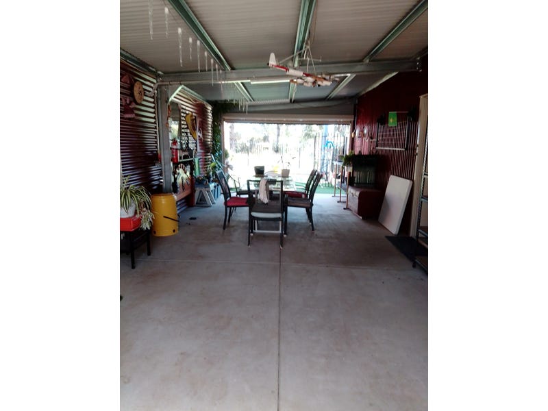 UNIQUE 3 BED HOME ON 11