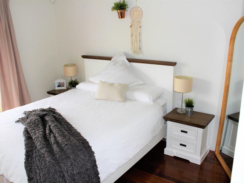 Light and Bright Family Home 6