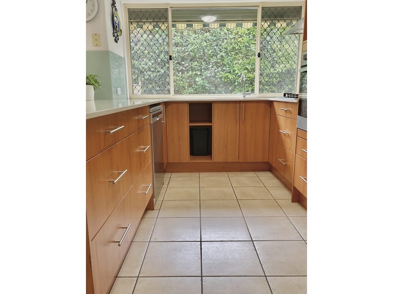 SOLD $808,000 6