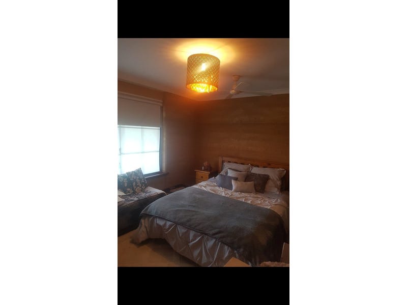 Riverside Retreat – PRICE REDUCTION!! 8