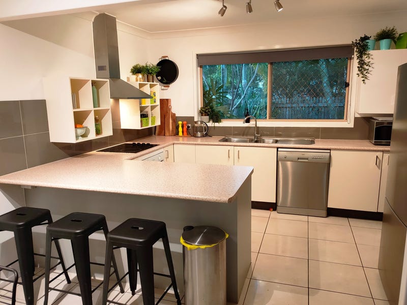 Offers over $380,000 6