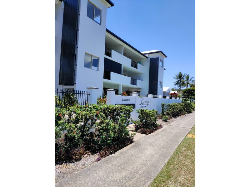 TOP FLOOR – TOP LOCATION! 8