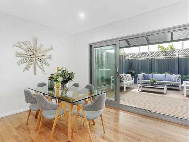 FOR SALE  Multi-level Terrace 3