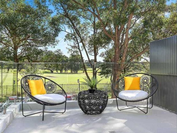 FOR SALE  Multi-level Terrace 13