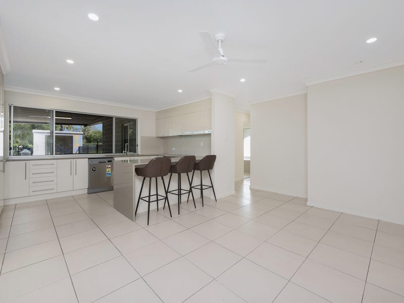 ‘Under Offer’ Bluewater Beauty, Huge 8