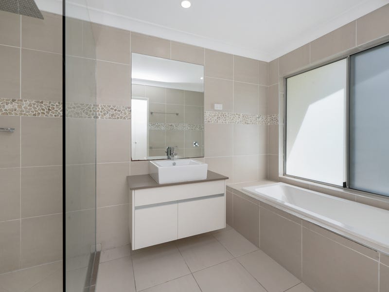 ‘Under Offer’ Bluewater Beauty, Huge 9