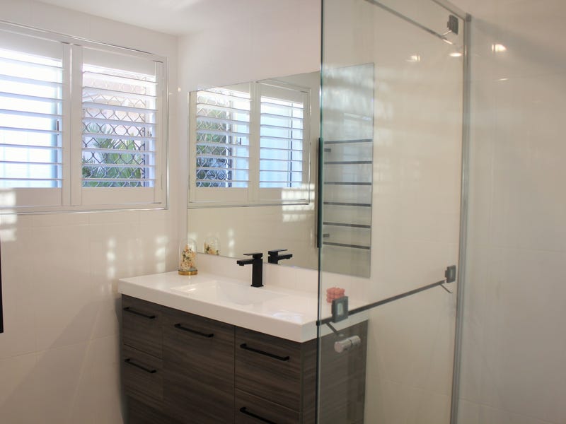 Delightfully Renovated Home in Nundah 8