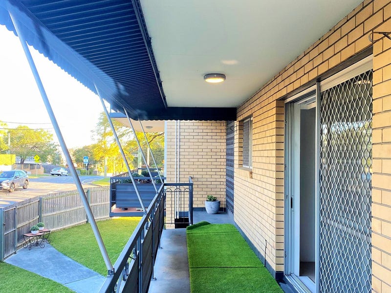 Delightfully Renovated Home in Nundah 11