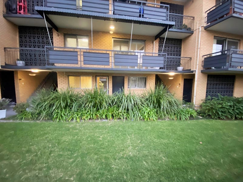 Delightfully Renovated Home in Nundah 12