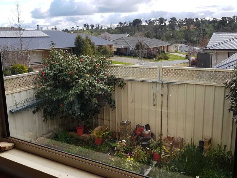 Large Family Home in Quiet 20