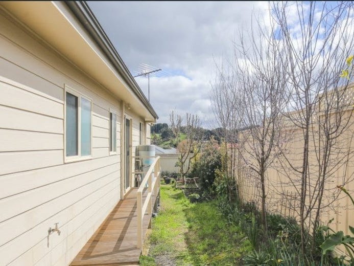 Large Family Home in Quiet 21