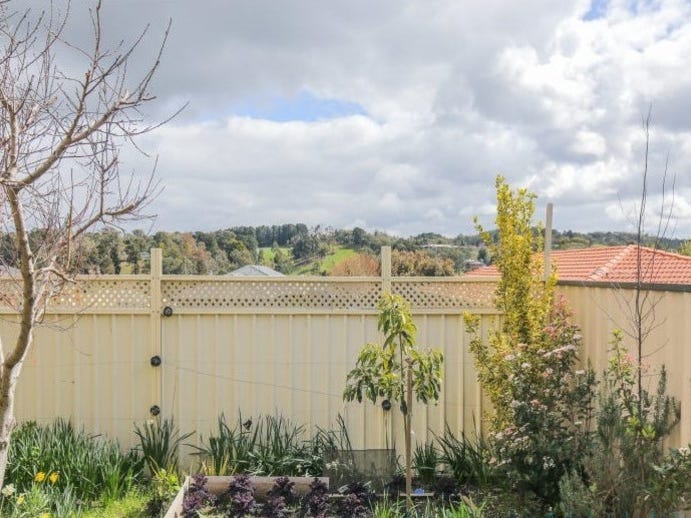 Large Family Home in Quiet 22