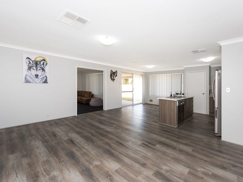 *SOLD*Amazing Value! Presenting this fantastic 4