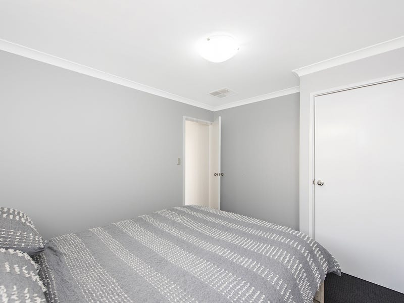*SOLD*Amazing Value! Presenting this fantastic 6