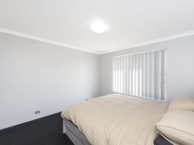 *SOLD*Amazing Value! Presenting this fantastic 12