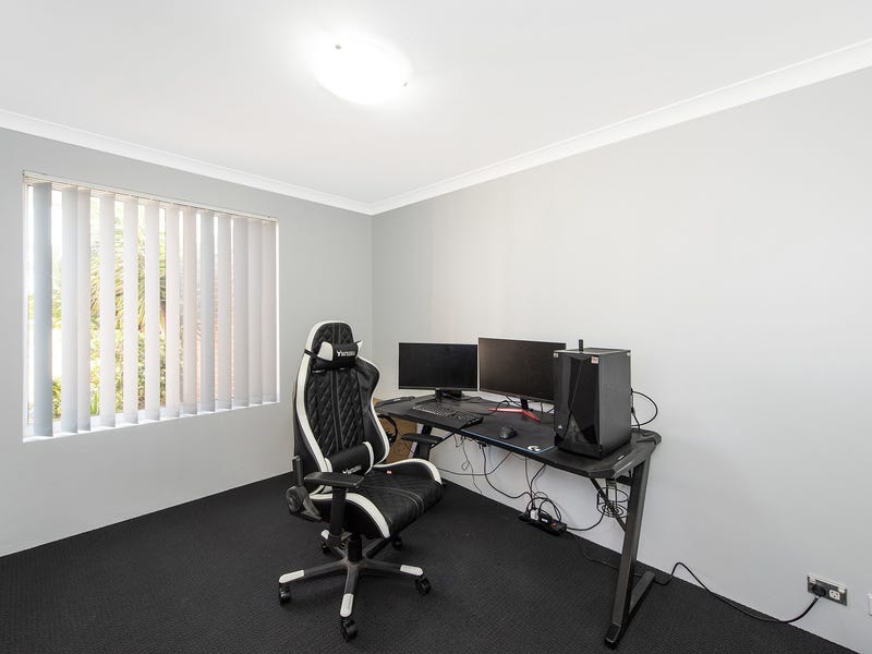 *SOLD*Amazing Value! Presenting this fantastic 15