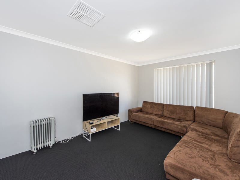 *SOLD*Amazing Value! Presenting this fantastic 16