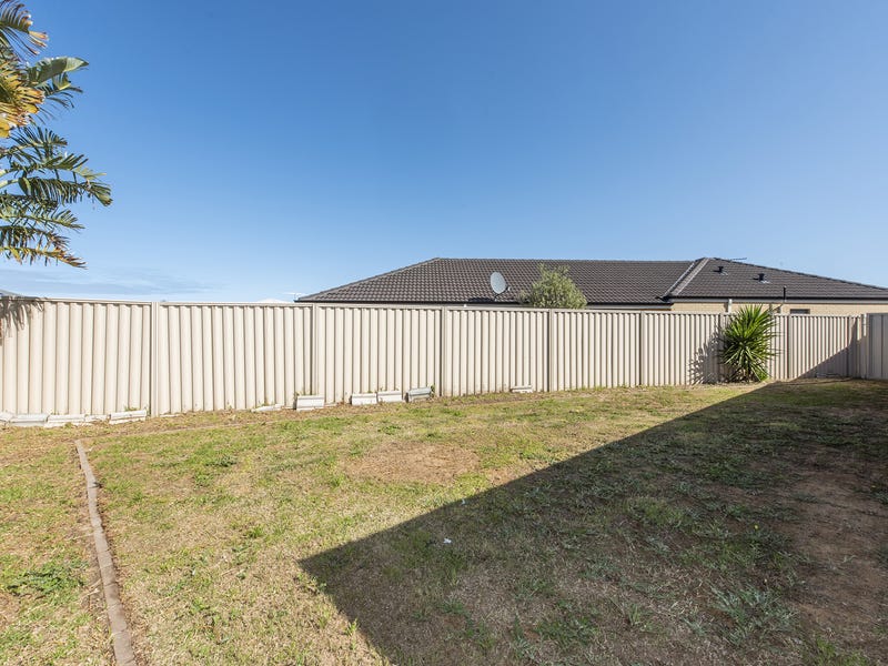 *SOLD*Amazing Value! Presenting this fantastic 19