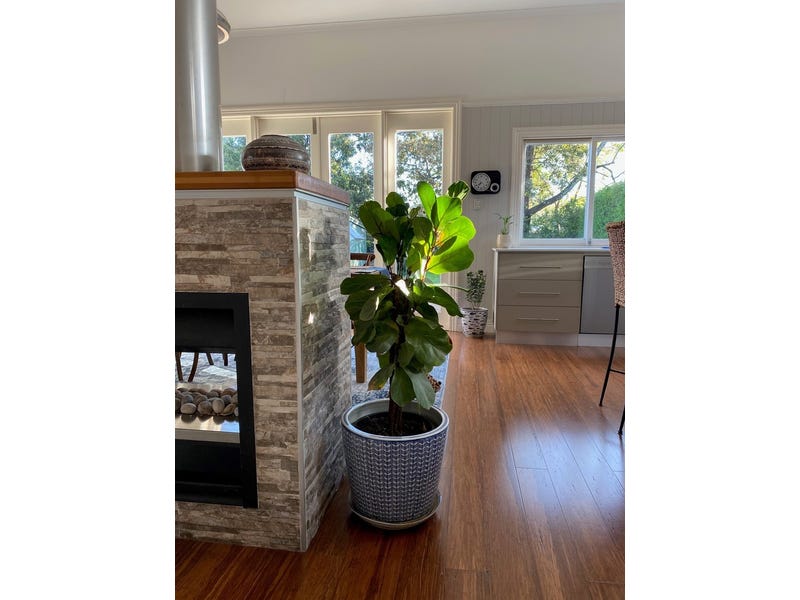 Offers above $865,000 5