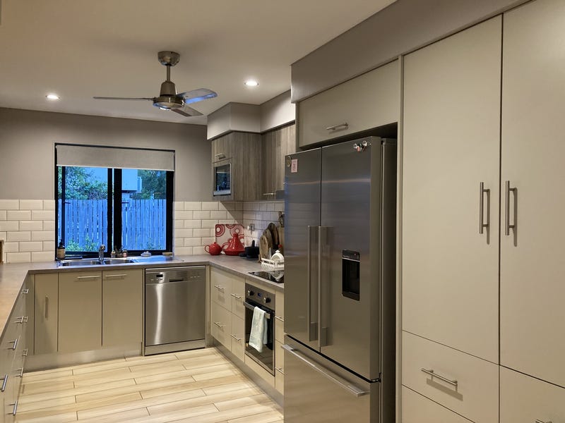 Amazing Family Home 22