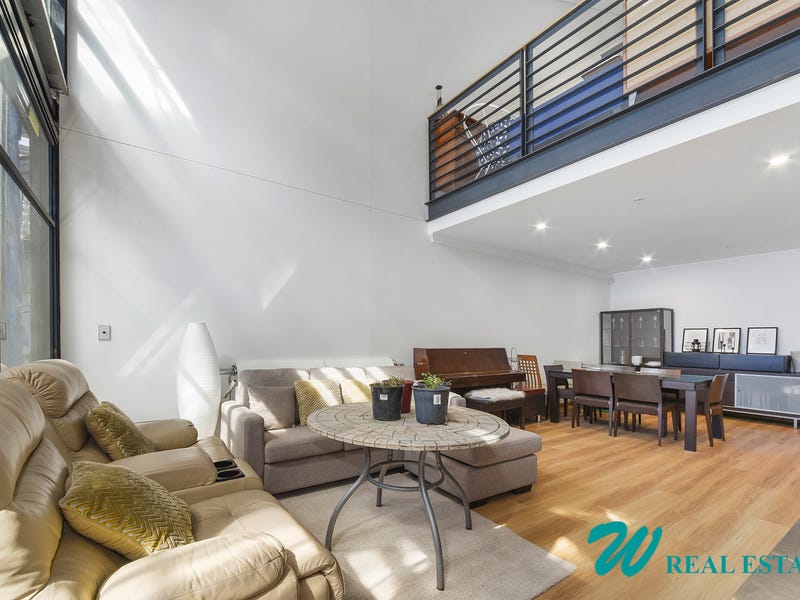 Executive 3-Bedroom 2-Storey + Loft Penthouse – Spacious, Excellent Quality and Intelligent Design!