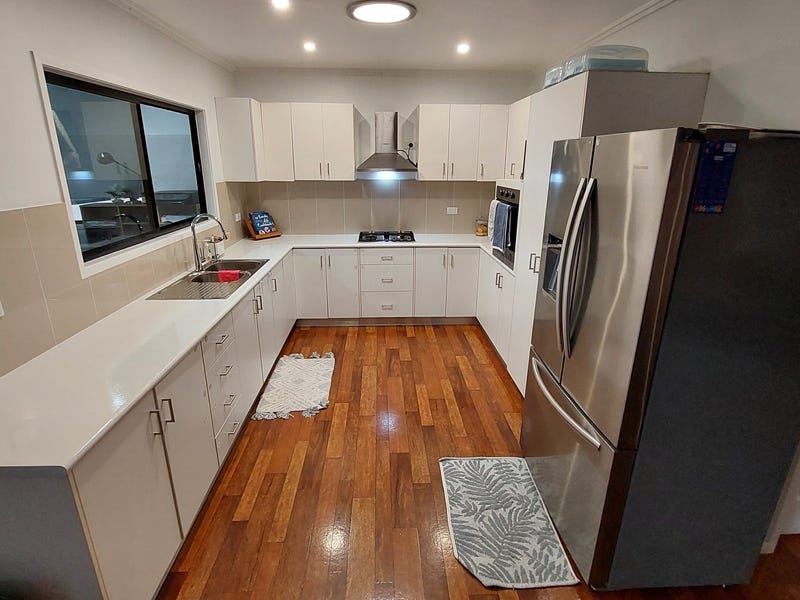 Stylish Family Home + Powered 6