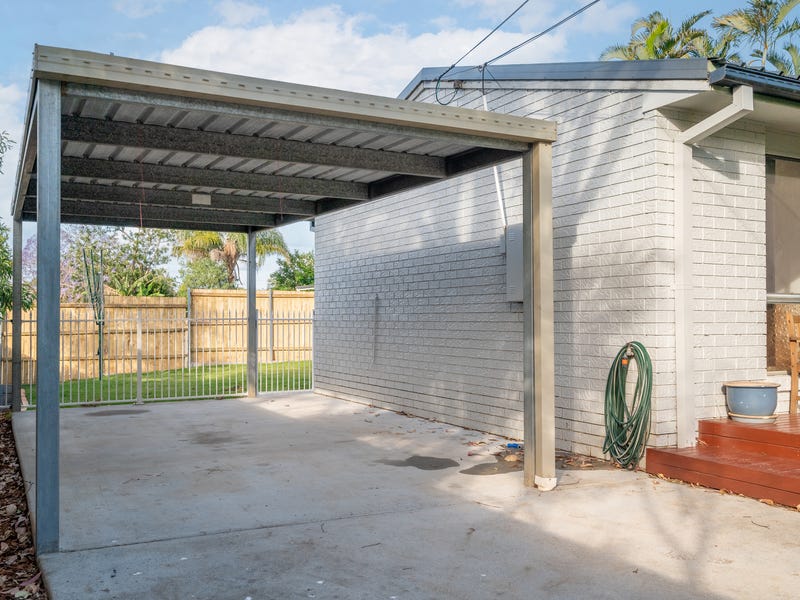 Under Contract – BEAUTIFULLY RENOVATED 11