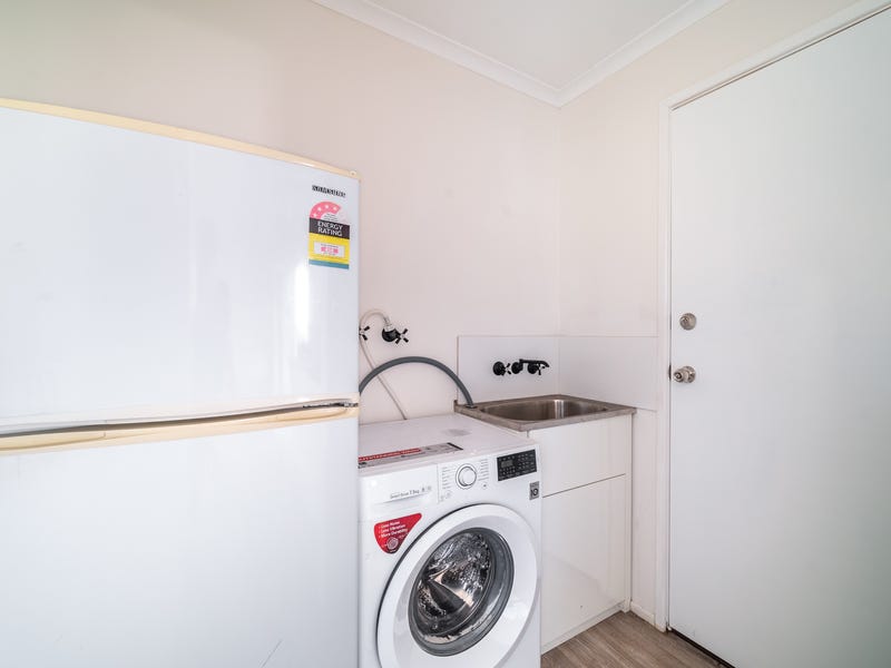 Under Contract – BEAUTIFULLY RENOVATED 12