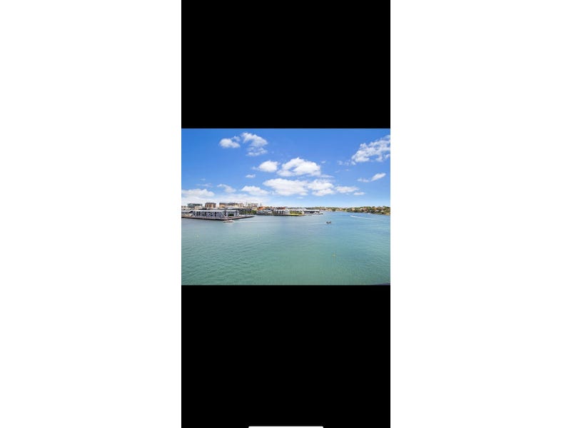 Corner WaterFront Barangaroo Apartment Rare 3