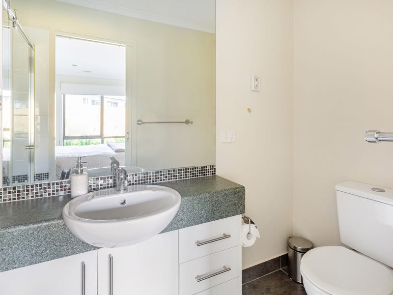 Prime Position with Lifestyle Ease 12