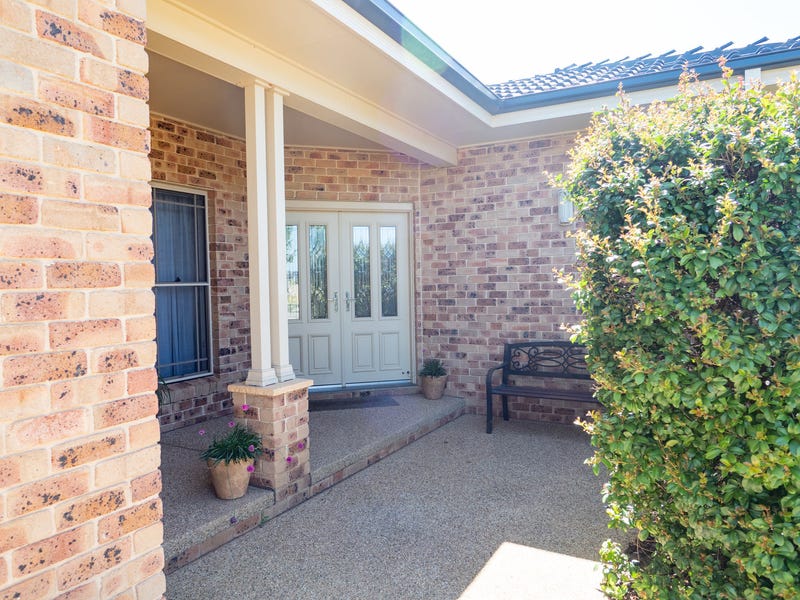 Impressive family home on Karri 2