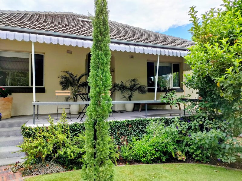 Beautiful character home in sought-after seaside suburb of Manly